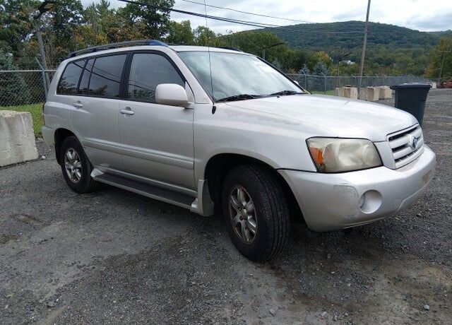 2004 TOYOTA Highlander