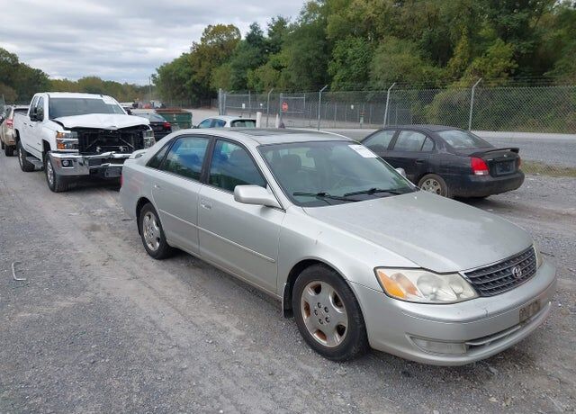 2003 TOYOTA Avalon