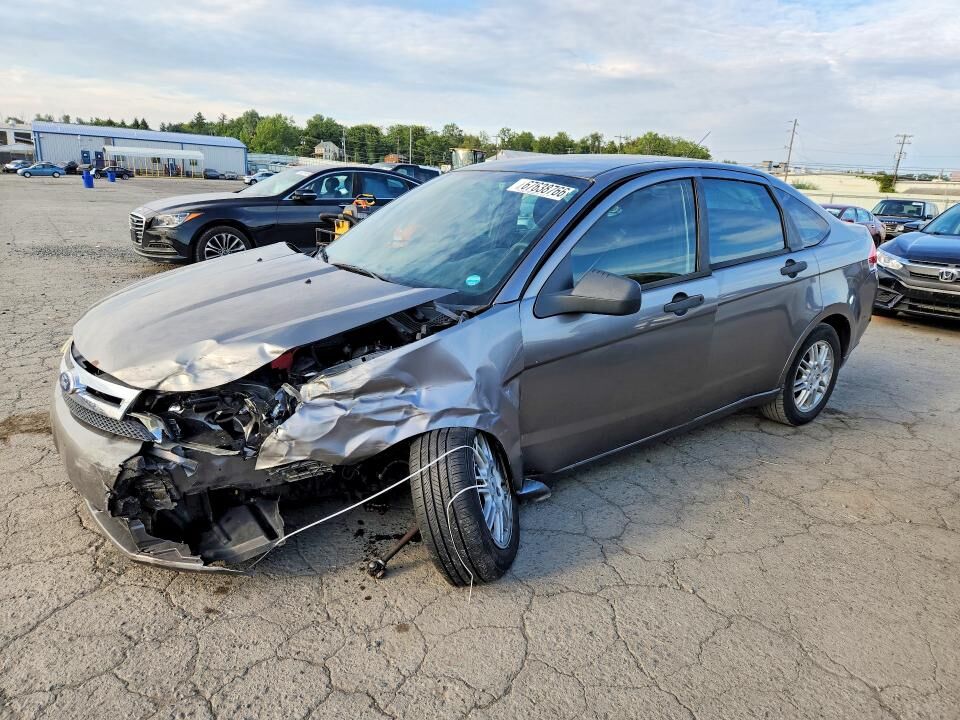 2011 FORD Focus