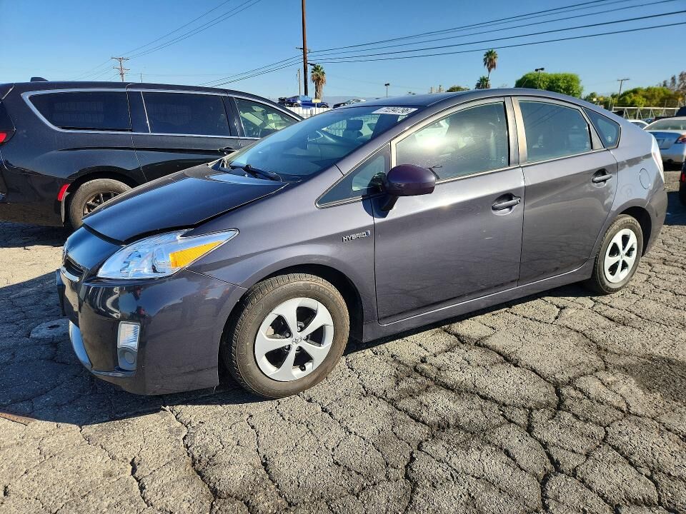 2011 TOYOTA PRIUS