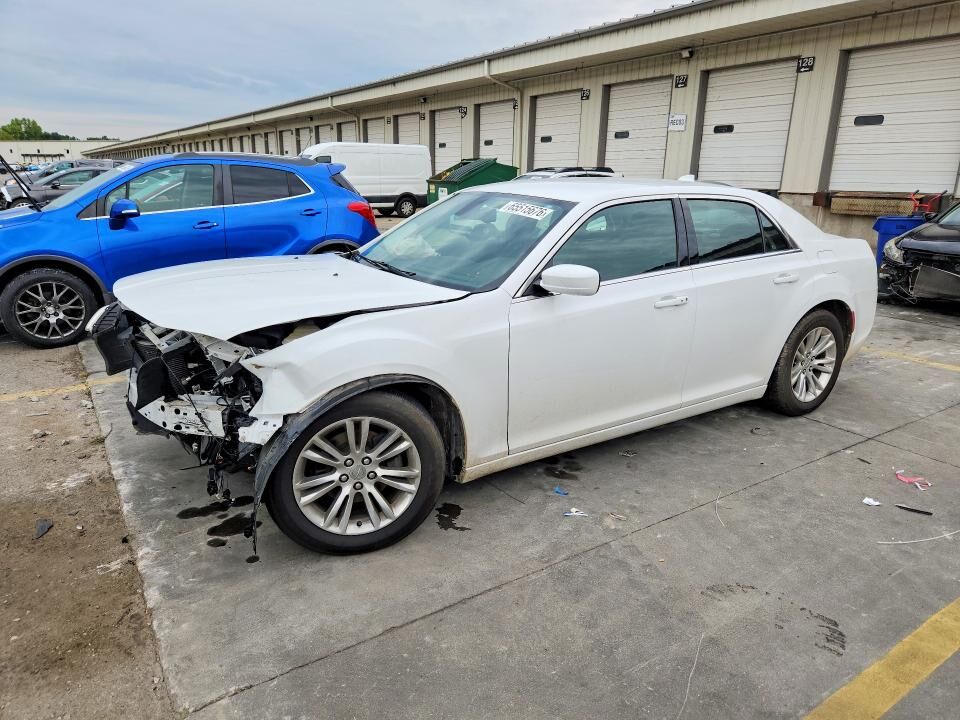 2019 CHRYSLER 300