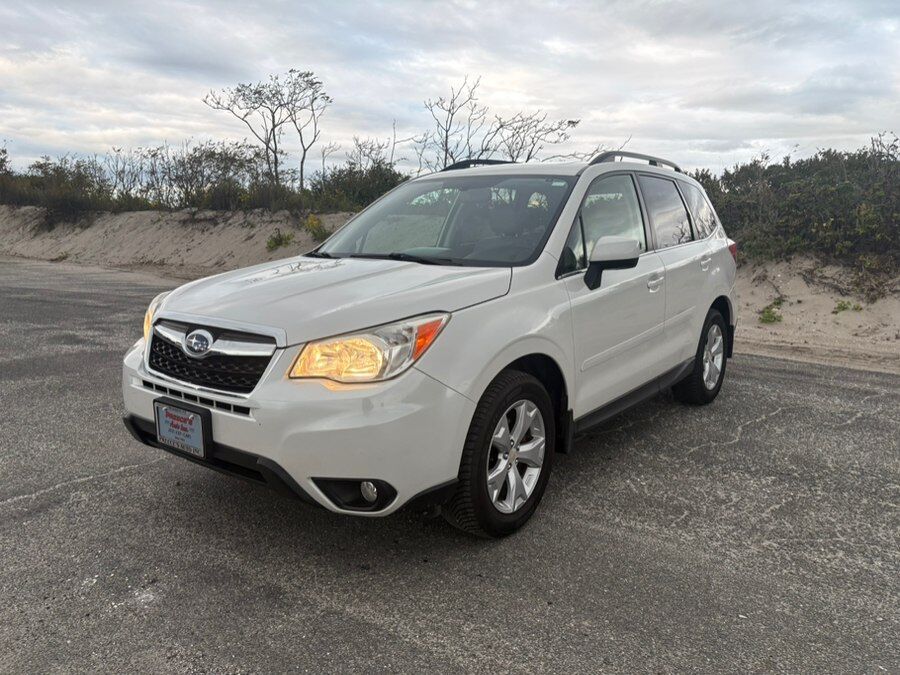 2014 SUBARU Forester