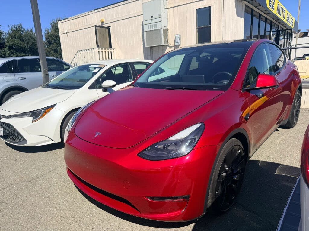 2024 TESLA Model Y