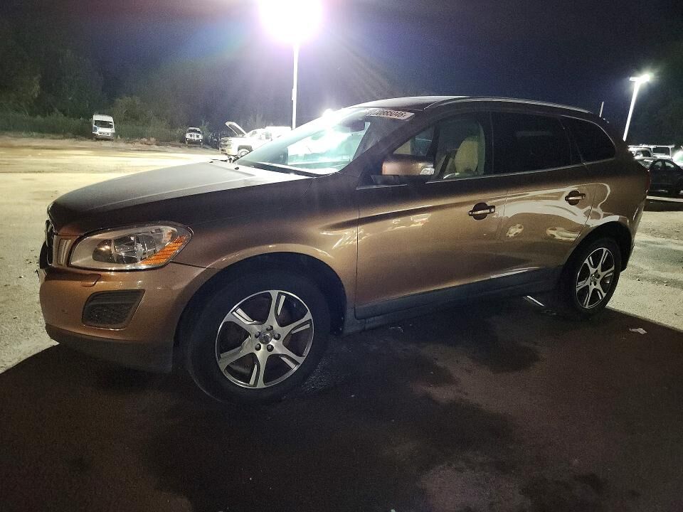 2013 VOLVO XC60