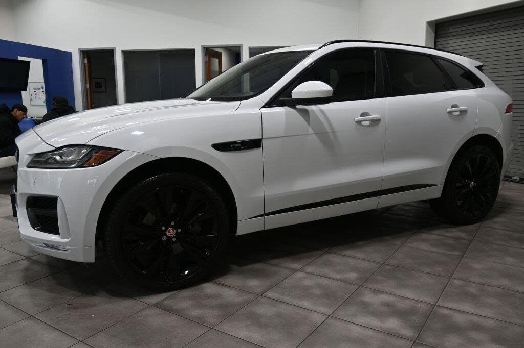 2018 JAGUAR F-Pace