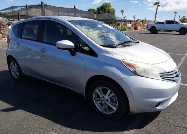 2015 NISSAN Versa