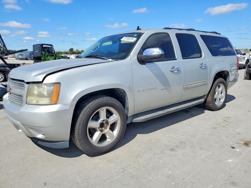 2011 CHEVROLET Suburban