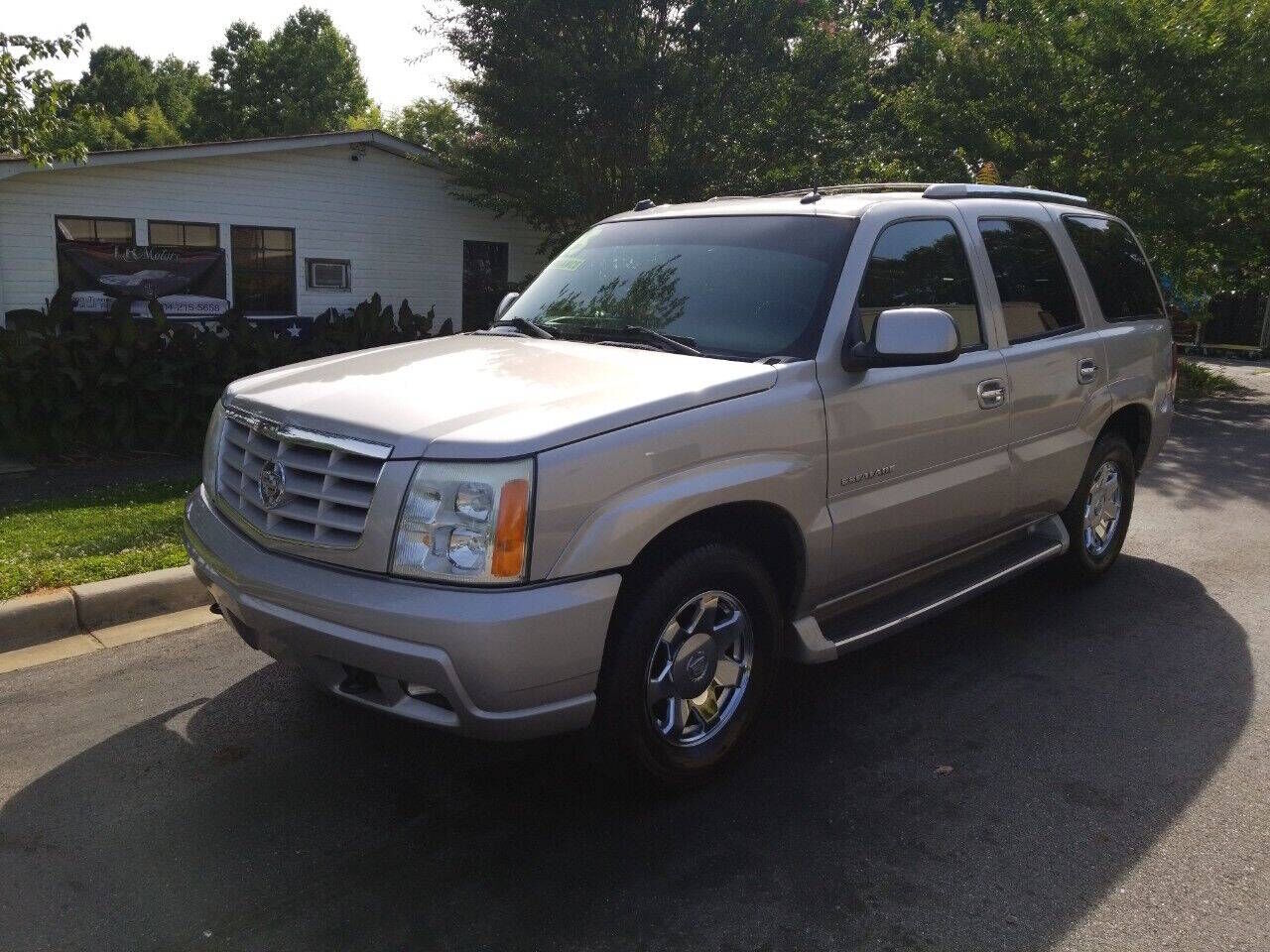 2005 CADILLAC Escalade