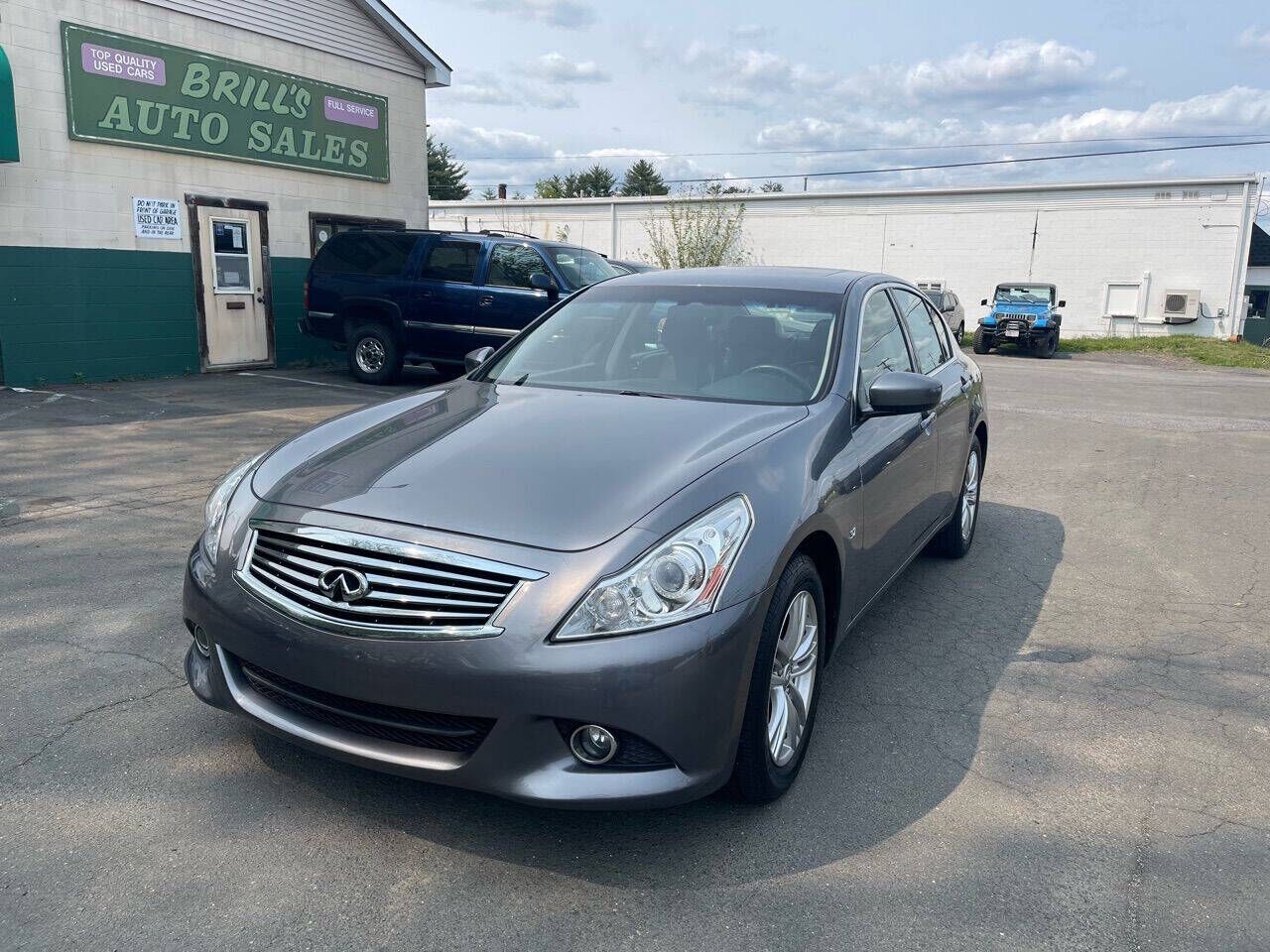 2015 INFINITI Q40