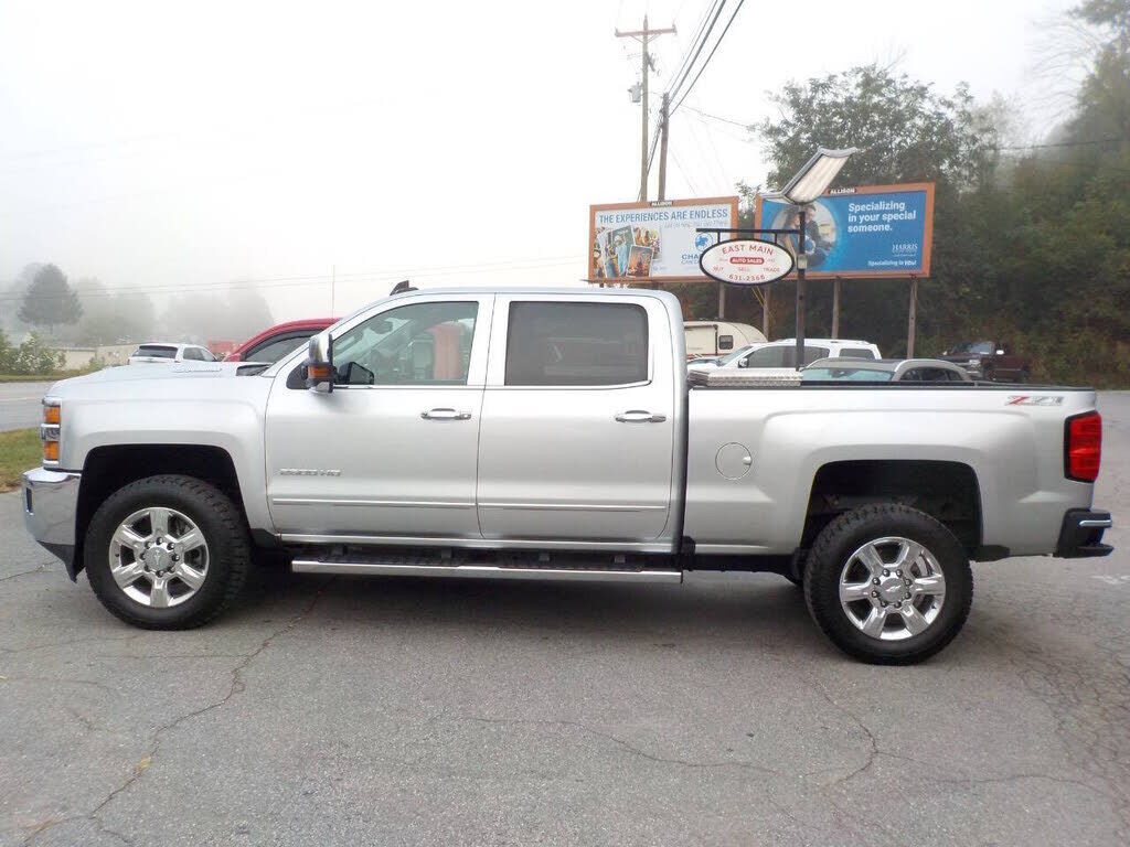 2017 CHEVROLET Silverado