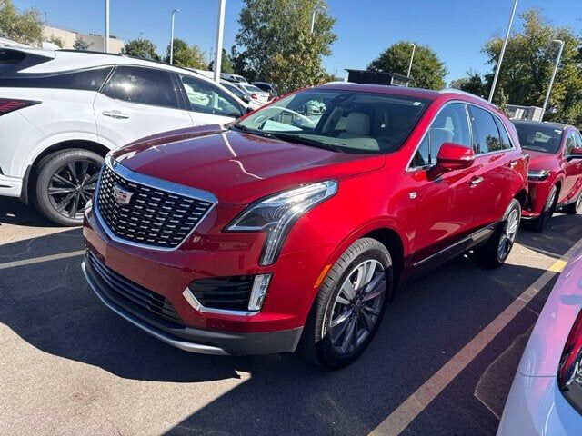 2024 CADILLAC XT5