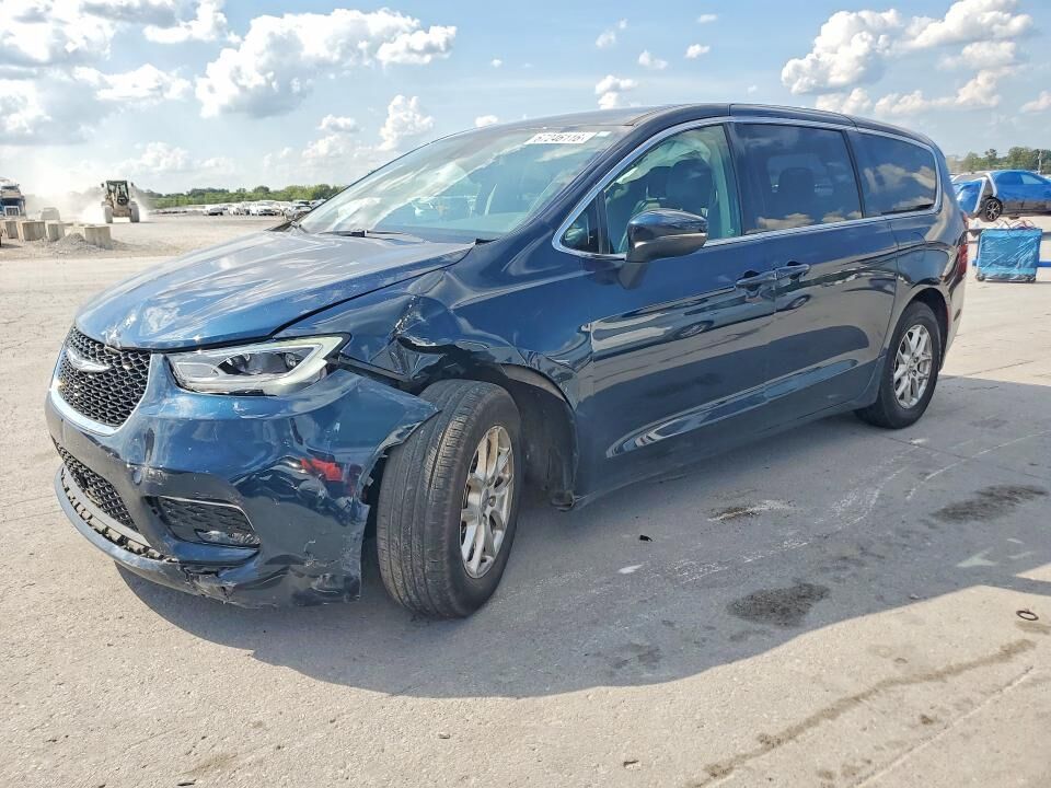 2023 CHRYSLER Pacifica