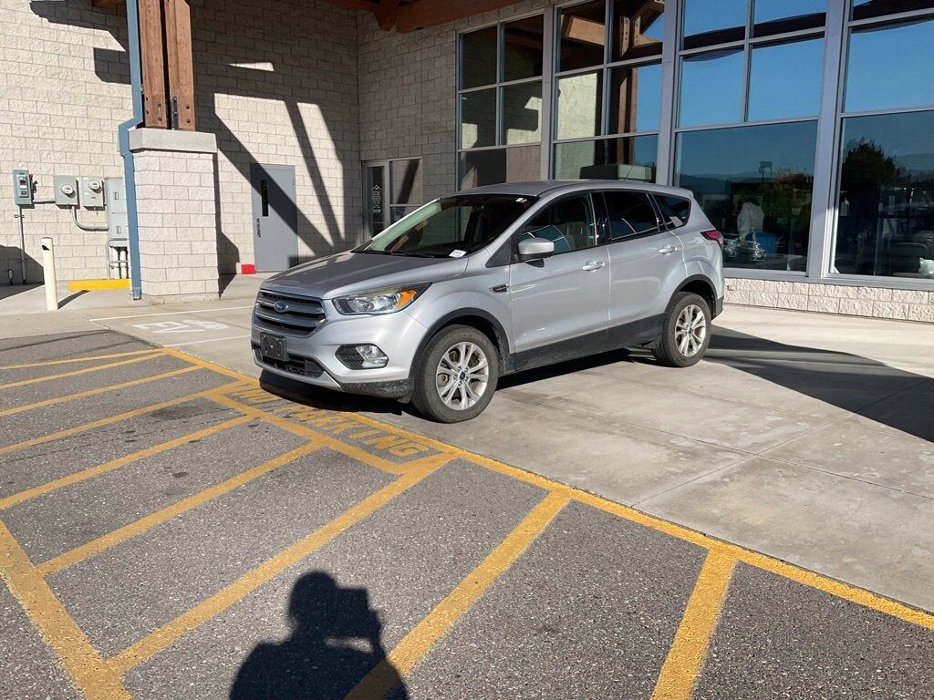 2017 FORD Escape
