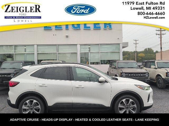 2024 FORD Escape