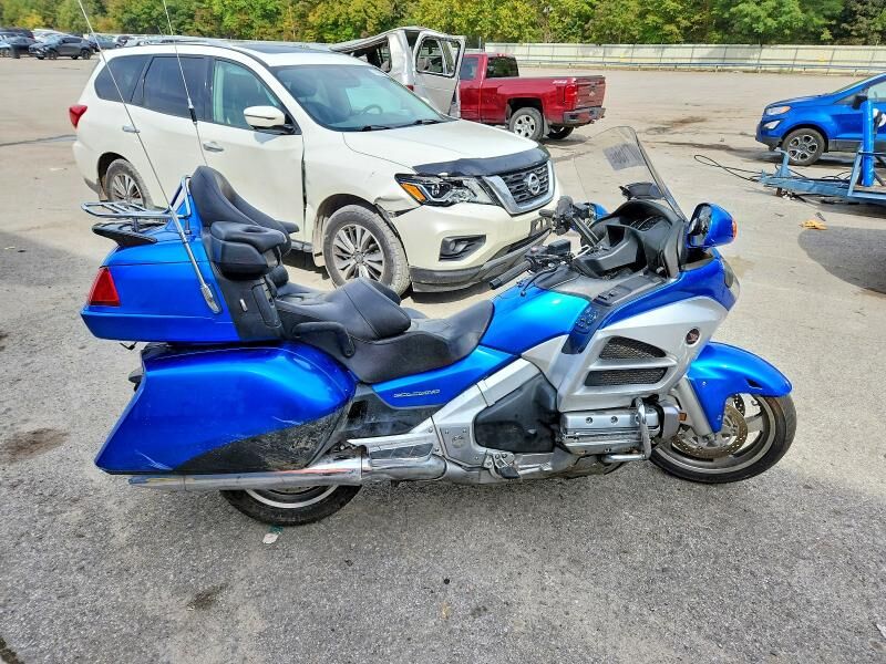 2012 HONDA GL1800