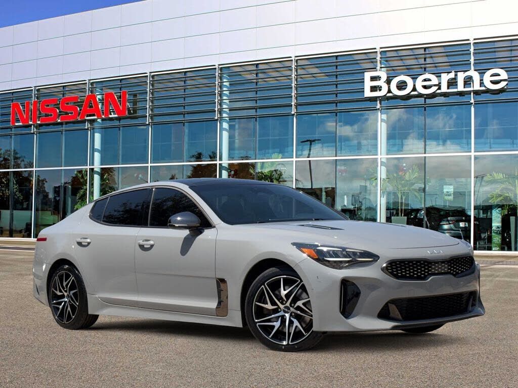 2023 KIA Stinger