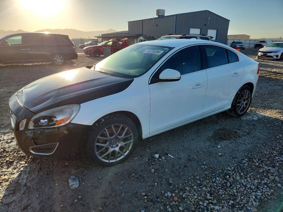 2013 VOLVO S60
