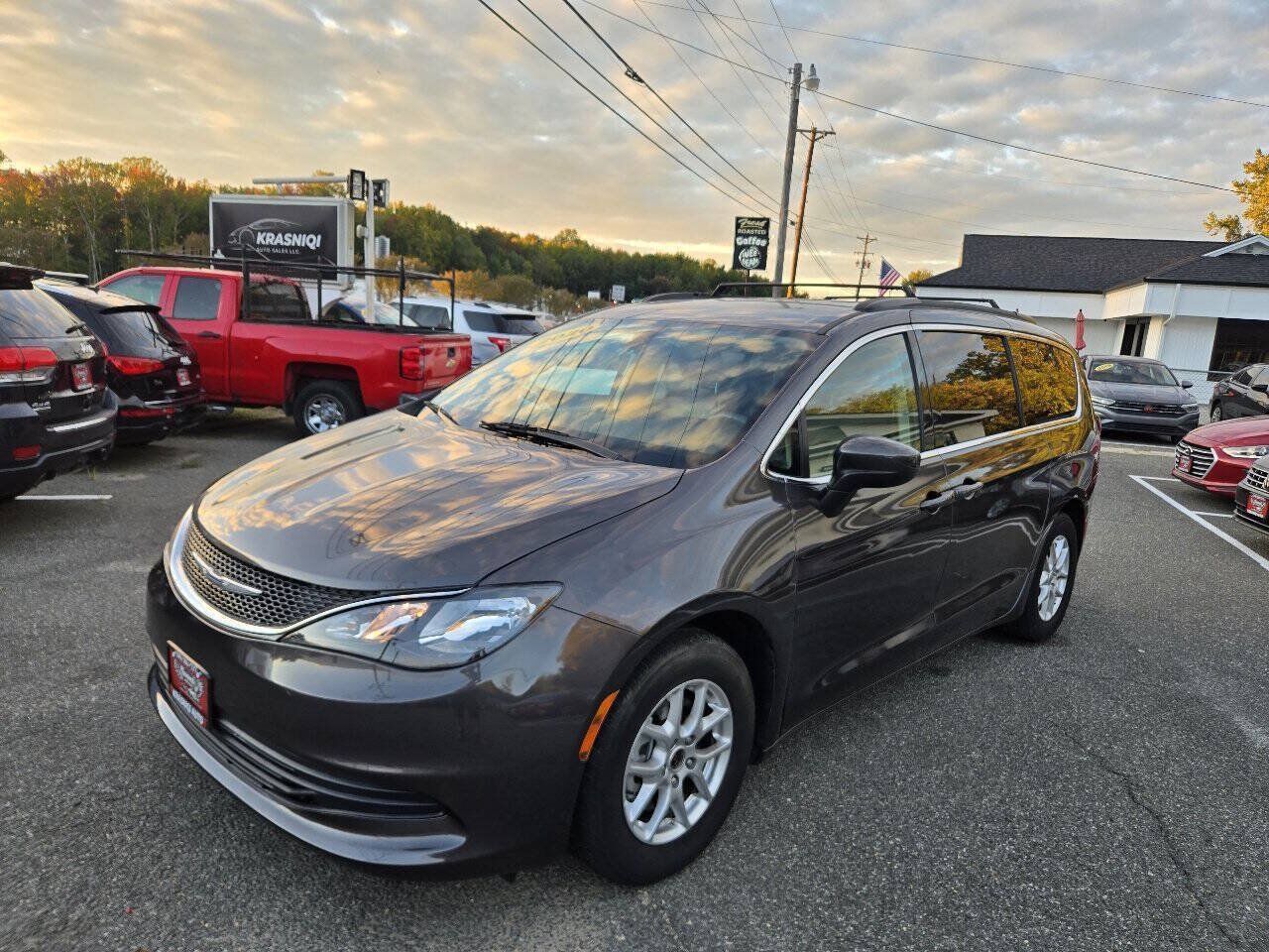 2020 CHRYSLER Voyager