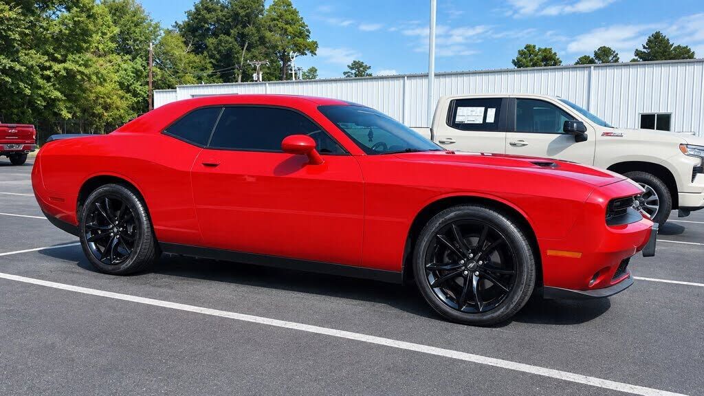 2017 DODGE Challenger