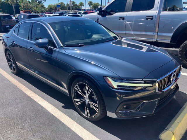 2021 VOLVO S60