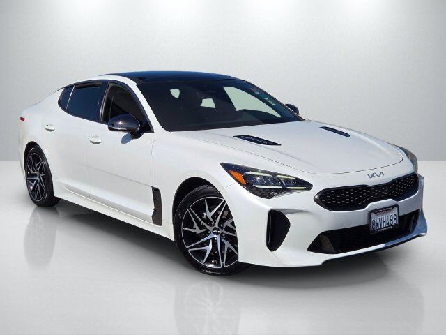 2022 KIA Stinger