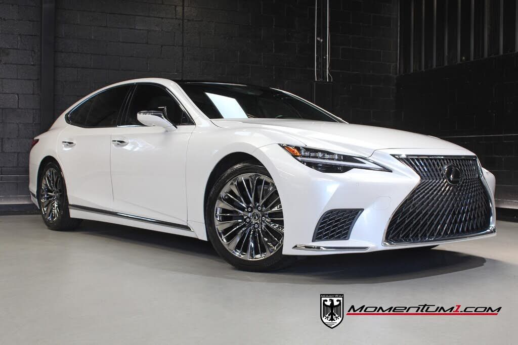 2022 LEXUS LS
