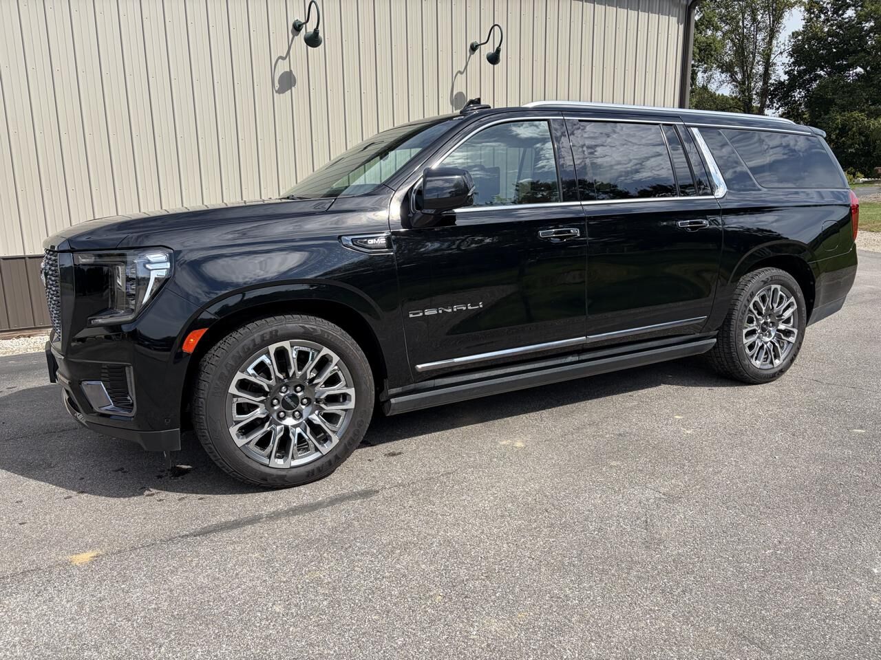 2023 GMC Yukon XL
