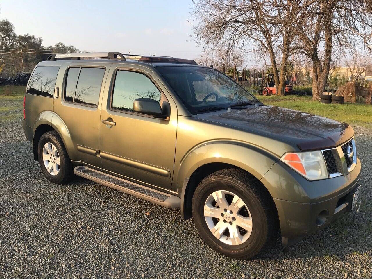 2005 NISSAN Pathfinder