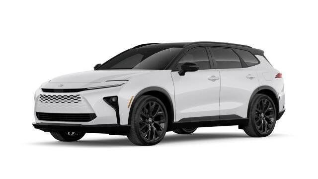 2026 TOYOTA Crown Signia