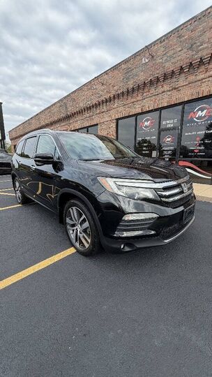 2017 HONDA Pilot