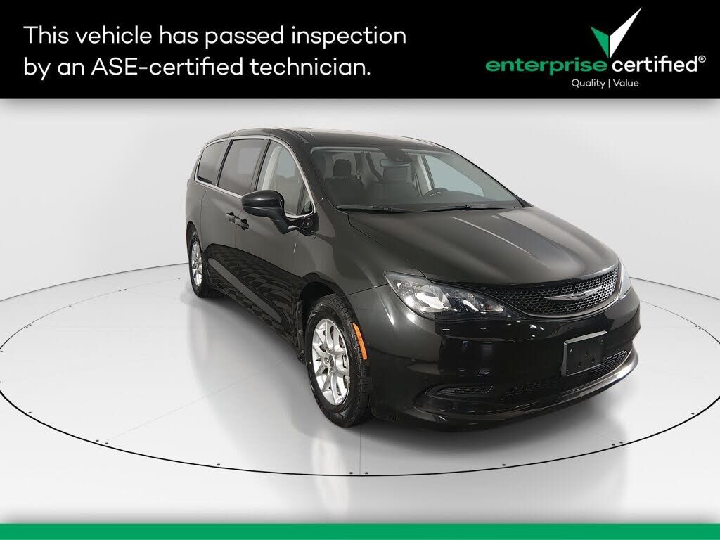 2023 CHRYSLER Voyager