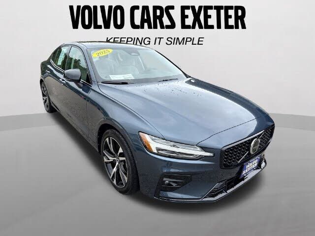 2025 VOLVO S60