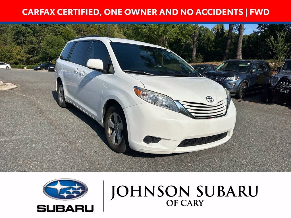 2015 TOYOTA Sienna