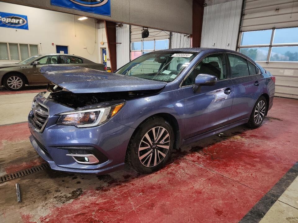 2018 SUBARU Legacy