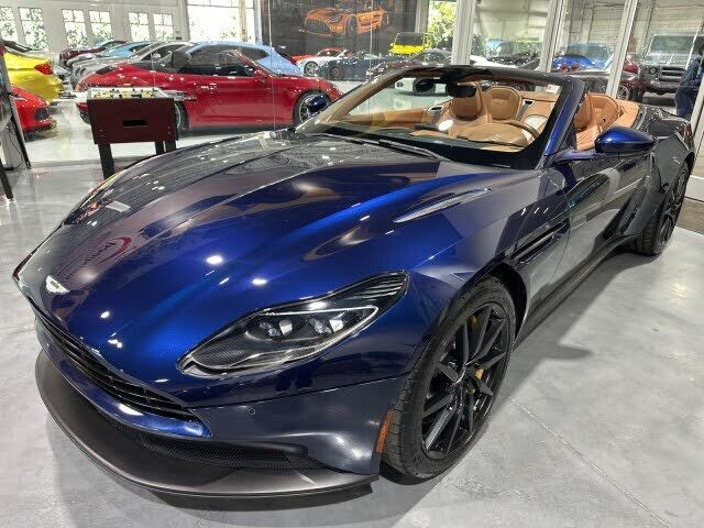2019 ASTON MARTIN DB11