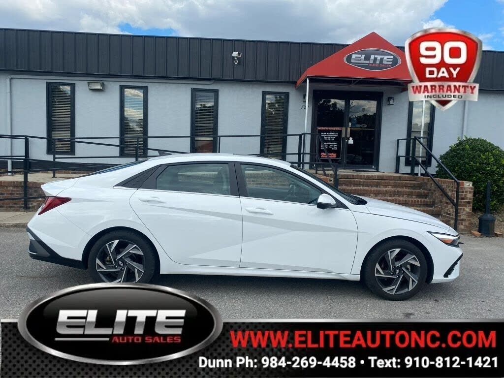 2024 HYUNDAI Elantra