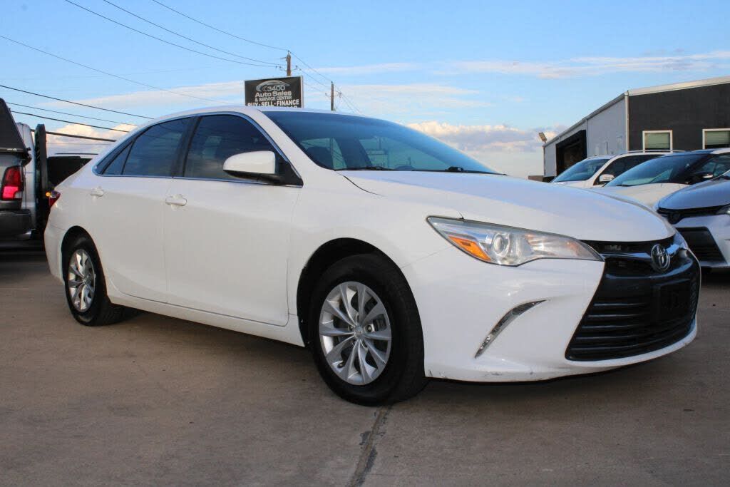 2015 TOYOTA Camry