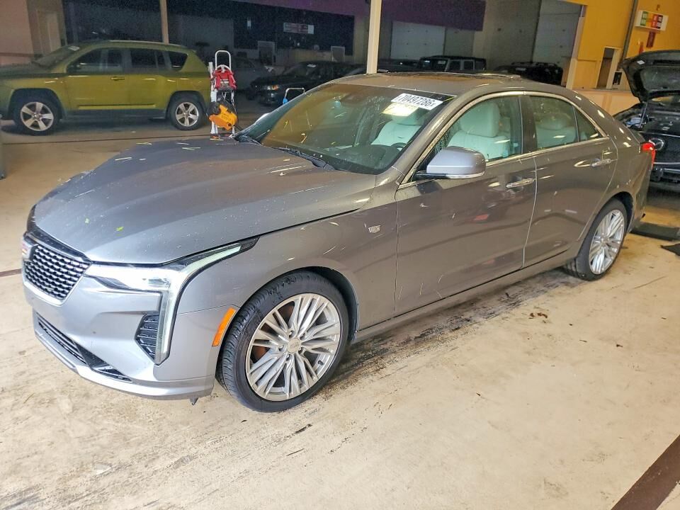 2021 CADILLAC CT4