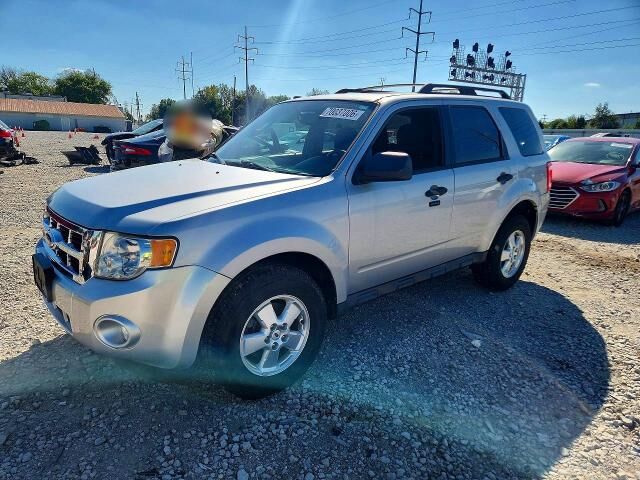 2011 FORD Escape