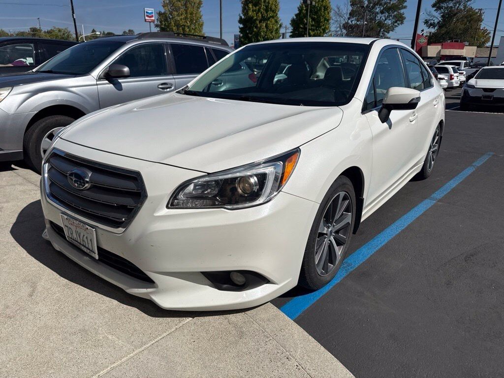 2016 SUBARU Legacy