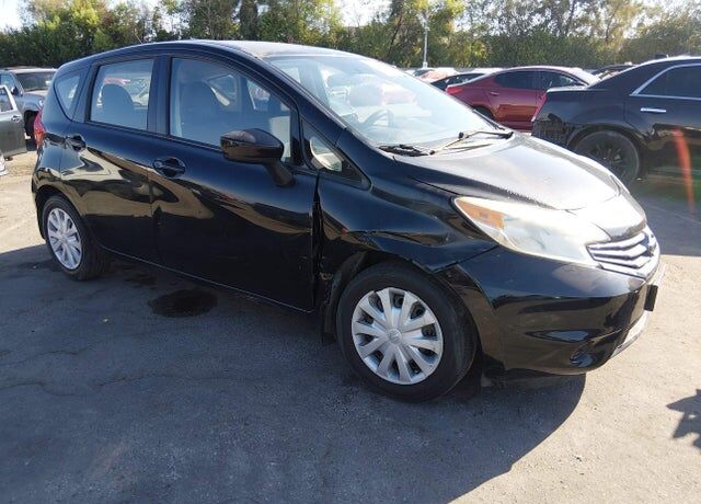 2015 NISSAN Versa