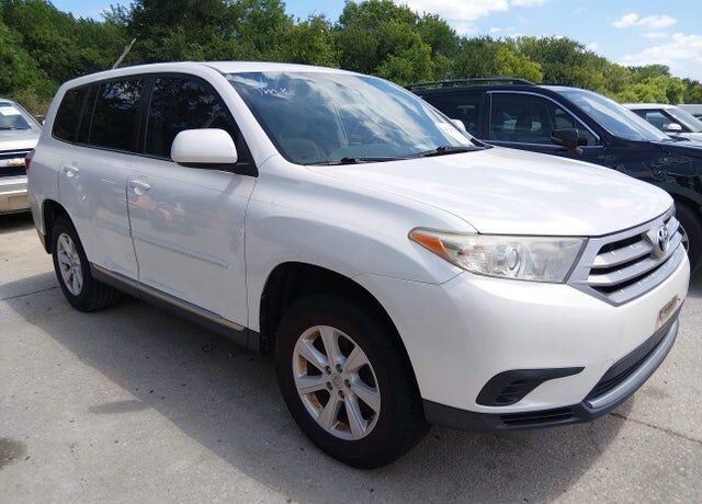 2013 TOYOTA Highlander