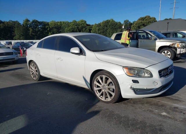 2016 VOLVO S60