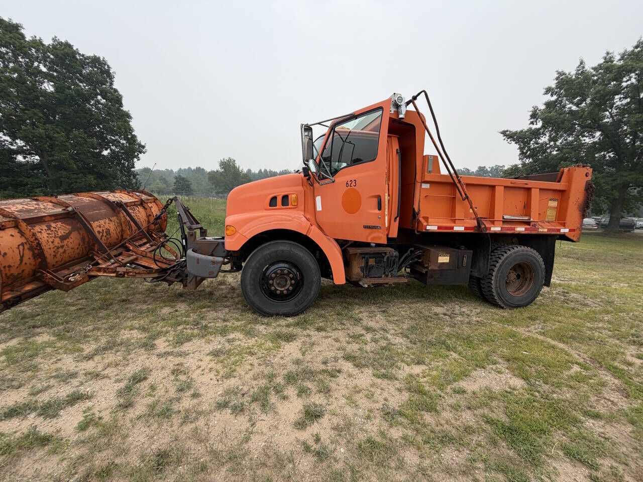 2001 STERLING TRUCK M7500 Acterra