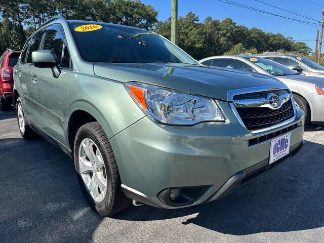 2016 SUBARU Forester