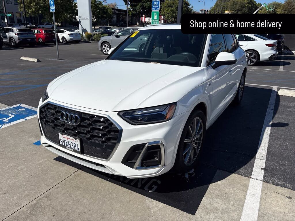 2021 AUDI Q5 e