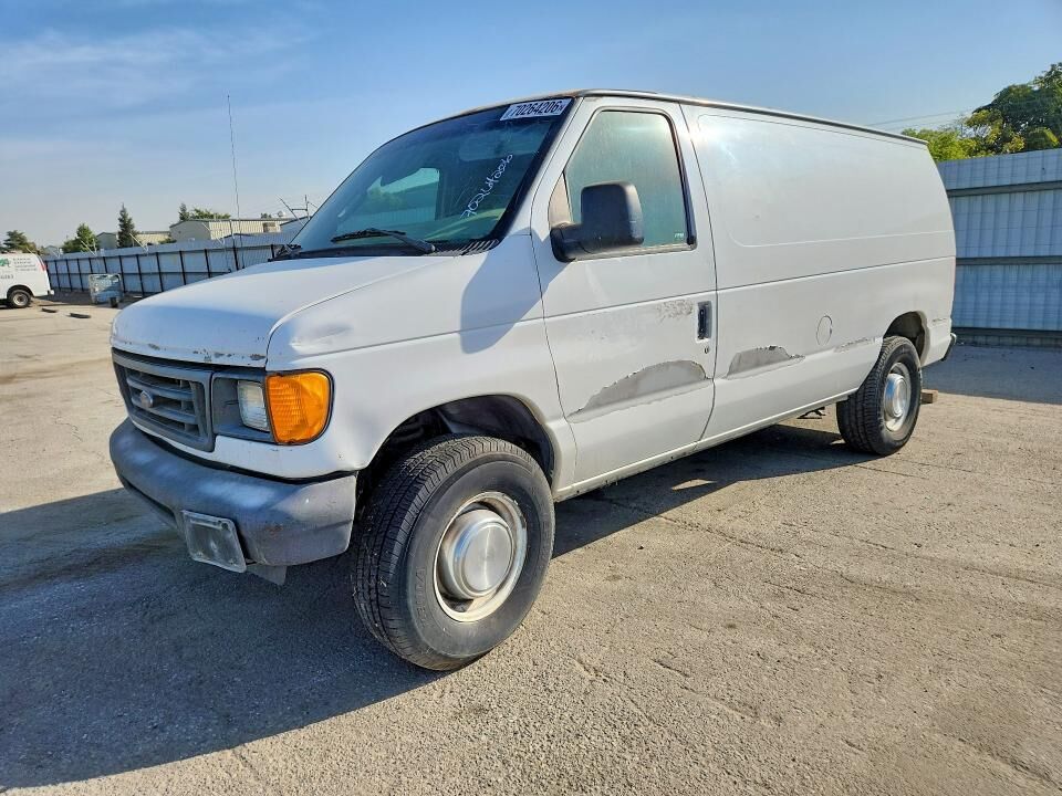 2004 FORD E-250
