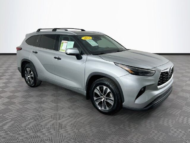 2022 TOYOTA Highlander