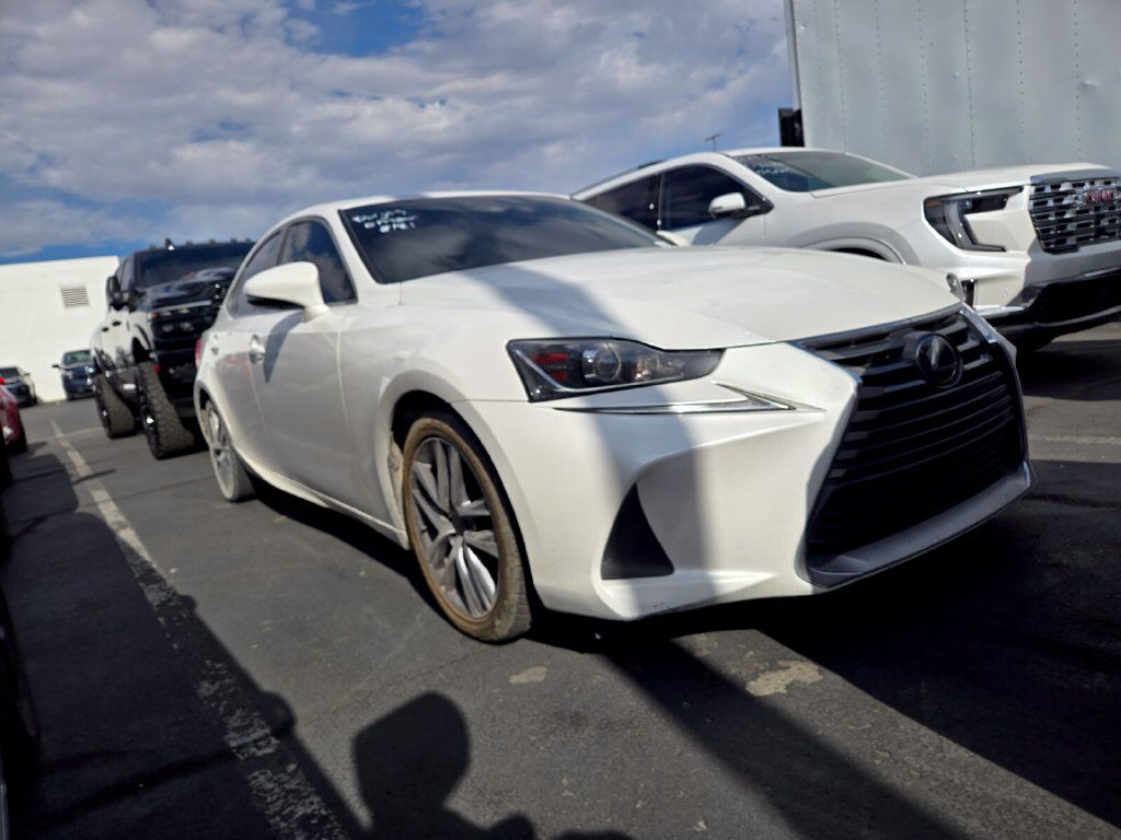 2019 LEXUS IS