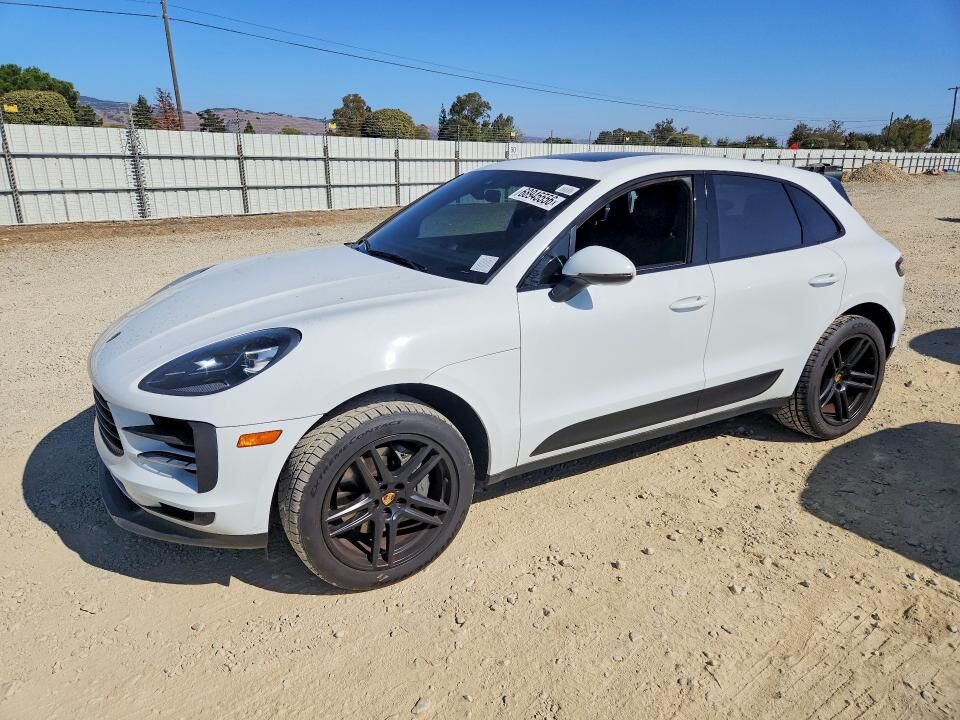 2020 PORSCHE Macan